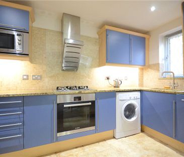 2 bedroom maisonette to rent - Photo 5