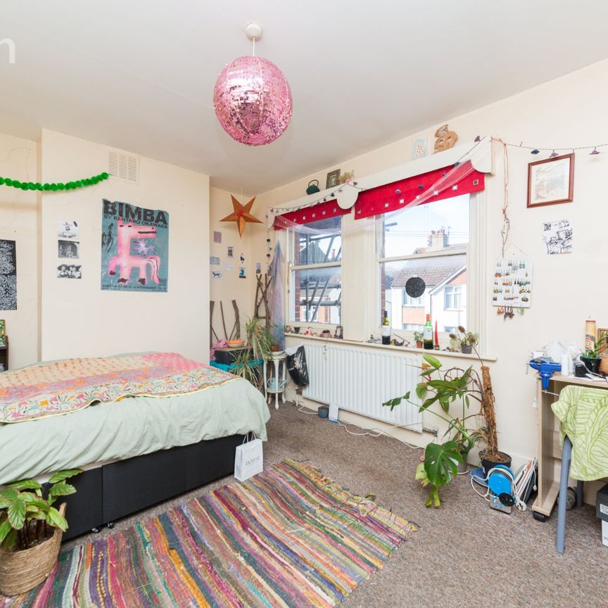 5 bedroom terraced house to rent - Photo 1