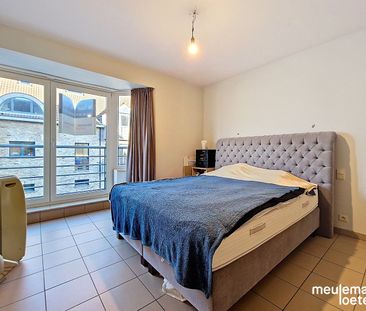 Lichtrijk appartement met terras en parking - Foto 5