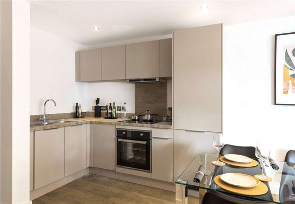 STUDIO APARTMENT | AVAILABLE NOW | LAST UNITS | PARKING AVAILABLE | PRIME LOCATION | 24-HOUR CONCIERGE | RESIDENTS GYM - Photo 1
