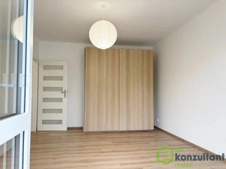 Pronájem moderního bytu 2+kk s lodžií a výhledem do zeleně, Ostrava - Poruba - Фото 4