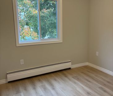 For Lease - 31 Parkside Drive Unit# 310, St. Thomas, Ontario - Photo 1