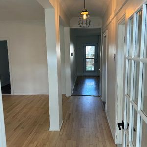 Très beau logement 4 1/2 près de promenade Bellerive! - Photo 2