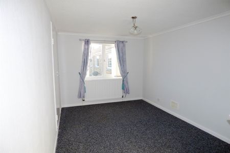 3 bed end of terrace house to rent in Moreland Road, South Shields, NE34 - Photo 4