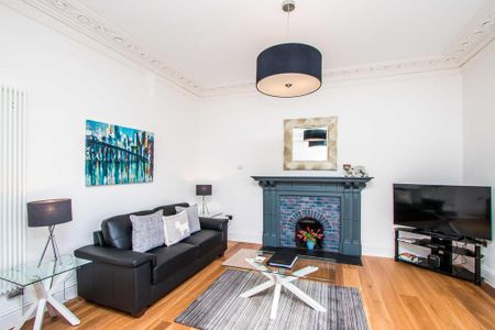 2 bedroom serviced apartment to rent - Photo 3