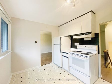 For Lease - 48 Lionel Heights Crescent, Toronto, Ontario - Photo 4