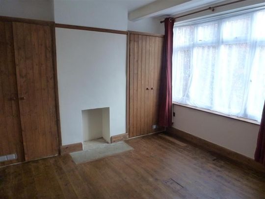 London Road, Aston Clinton, AYLESBURY - Photo 1