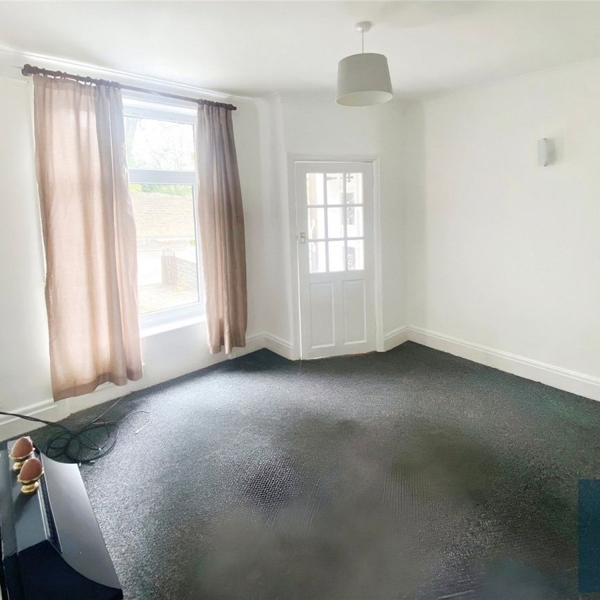 Sunningdale Road, Crosland Moor, Huddersfield, HD4 - Photo 1