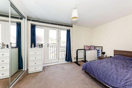 3 bedroom terraced house to rent - Photo 2