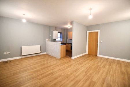 Watch House Lane, Doncaster - Photo 2