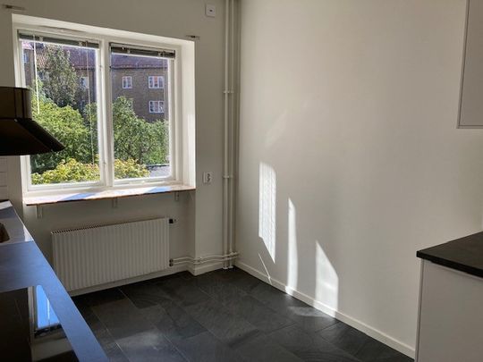 Bjäregatan 12A - Photo 1