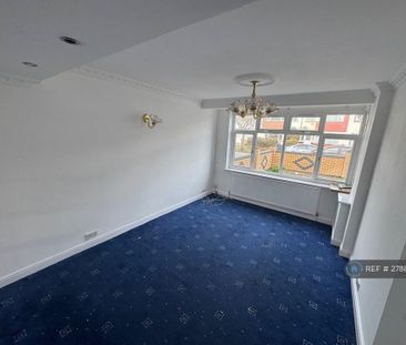 6 bedroom end of terrace house to rent - Photo 1