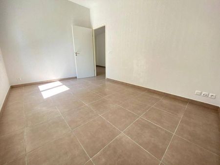 Location appartement récent 2 pièces 38.37 m² à Montpellier (34000) - Photo 2