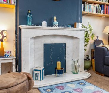 3 bedroom terraced house to rent - Photo 1