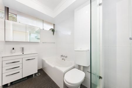 2/102 Young Street, Cremorne NSW 2090 - Apartment For Rent | Domain - Photo 2