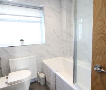 4 bedroom detached house to rent - Photo 1