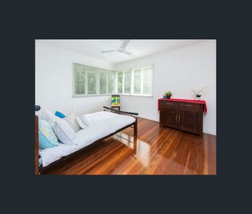 Bright Family Home Close to Garden City! - Photo 3