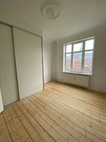 Moderne 3-værelses lejlighed i hjertet af Aalborg - Photo 4