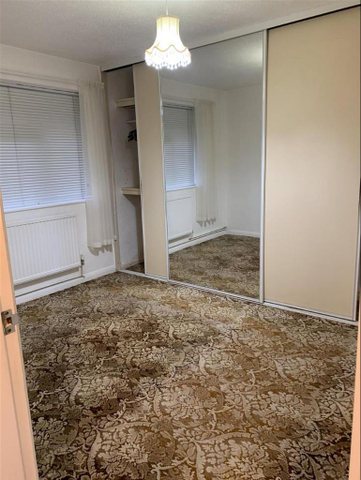 2 bedroom semi-detached bungalow to rent - Photo 3