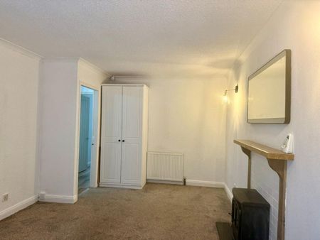 2 bedroom House To Let - Photo 3