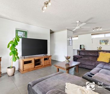 Enjoy all the Jetty precinct has to offer - Photo 1