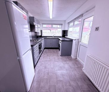 3 Bed Terraced House, Lampeter Road, L6 - Photo 3
