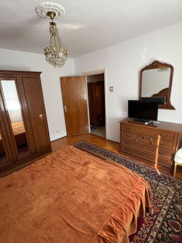 Apartament cu 2 camere, 62 mp, zona 1 Mai - Photo 4