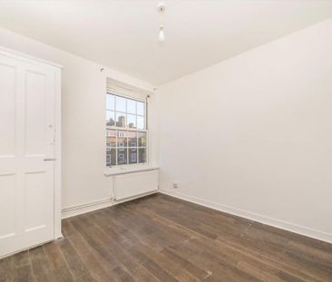 3 bedroom flat to rent - Photo 1