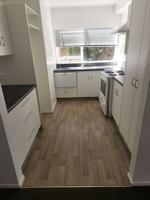 Beachside Bliss – 2 Bed, 2 Bath, 2 Living, 1 Gge - Photo 1