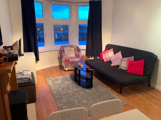 2 Bed Flat, Craigmont Drive, G20 - Photo 1