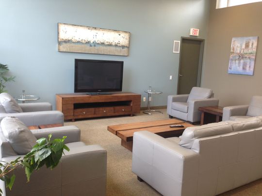 One Bedroom Apartment - Photo 1