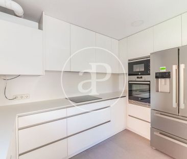 6 bedroom luxury Villa for rent in Madrid, Autonomous Region of Madrid - Photo 1