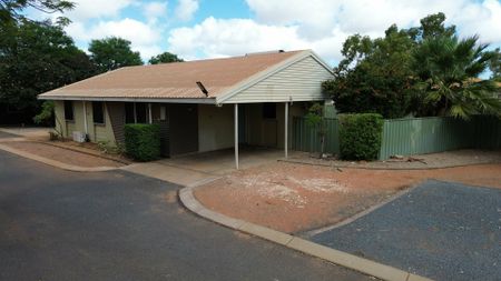 3-Bedroom Home in intimate Secure Complex - Photo 3