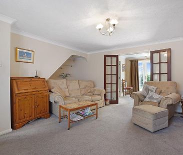 4 bedroom detached house to rent - Photo 3
