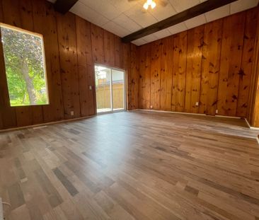 For Lease - 241 Elm Avenue, Georgina, Ontario - Photo 1