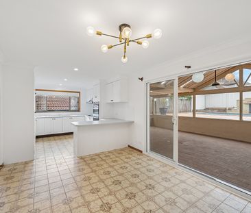 22 Anderson Street, Port Macquarie NSW 2444 - House For Rent | Domain - Photo 1