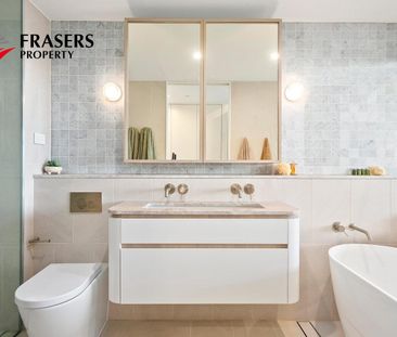 STUNNING 3 BEDROOM, WATERFRONT APARTMENT - Photo 1