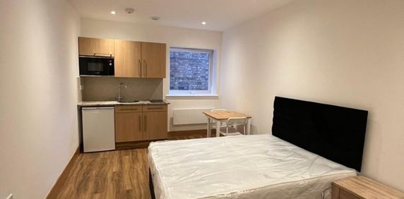 1 Bed Flat, Patton Studios, NW9 - Photo 2