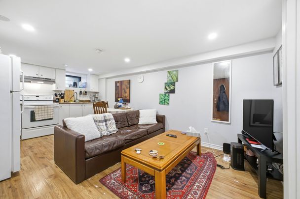 For Lease - 172 COBOURG Street Unit# B, Lower Town - Sandy Hill, Ontario - Photo 1