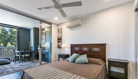 Spacious & Convenient Studio Apartment - Photo 3