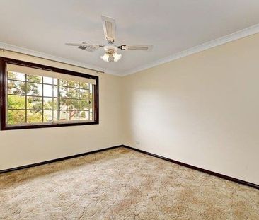 Street-frontage townhouse... - Photo 1