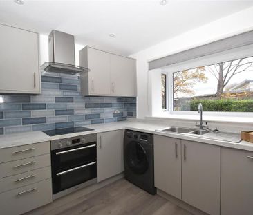 2 bedroom semi-detached house to rent - Photo 4