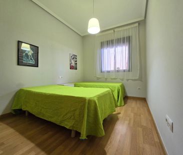 Piso de alquiler en Ciutat Universitària - Photo 4