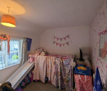 3 bedroom end of terrace house to rent - Photo 6