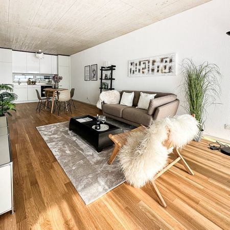 Moderne Leichtigkeit: 2.5-Zimmer-Wohnung im architektonischen Riegel - Foto 4