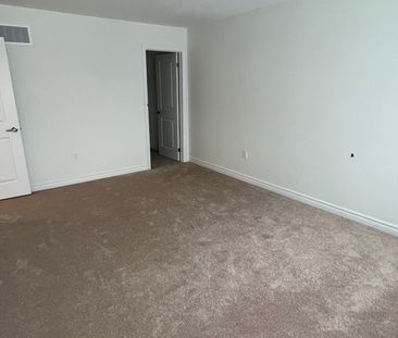 For Lease - 22 Beretta Street, Tillsonburg, Ontario - Photo 3