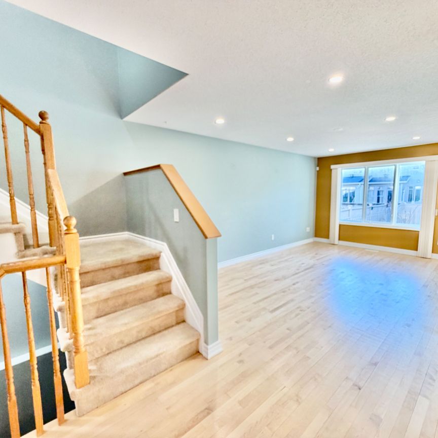 For Lease - 313 Glenbrae Avenue, Kanata, Ontario - Photo 1