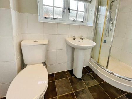 2 bedroom semi-detached house to rent - Photo 5