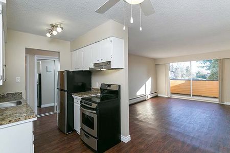 The Westport Apartments - Bachelor - Photo 3