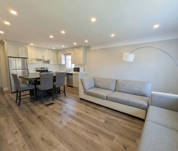 104 East 41st St, Hamilton - 3 Bedroom Main Unit - Photo 2